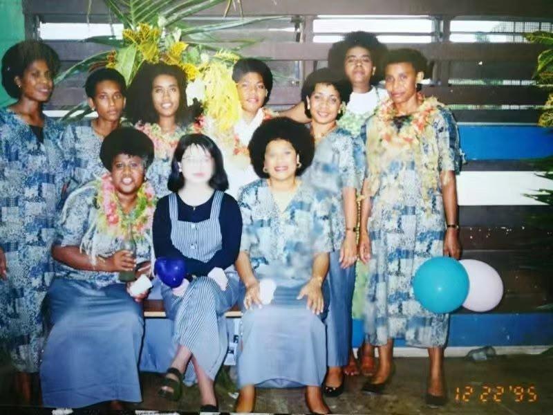 Hannah's mother with her team in Fiji, 1995